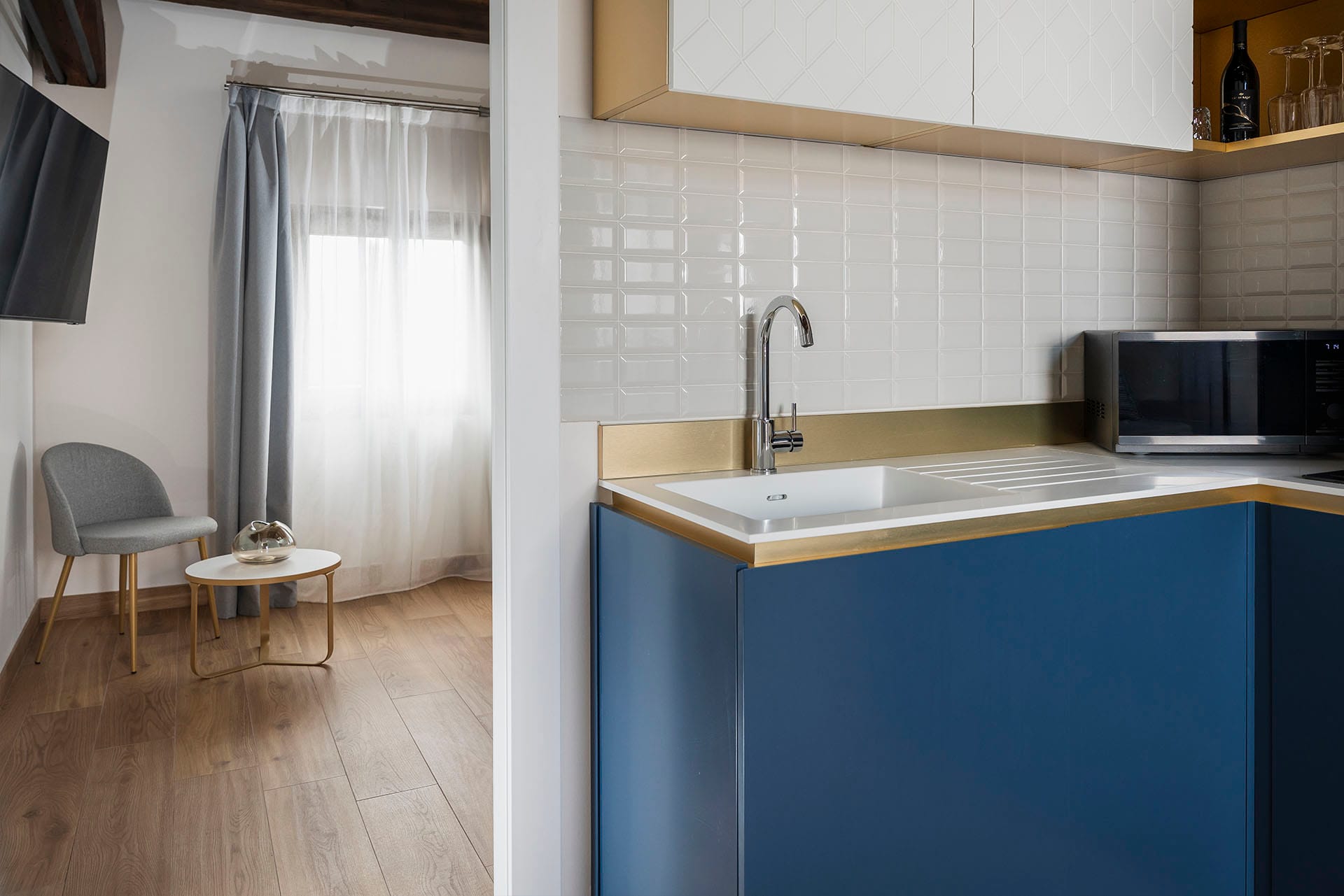 Detail of kitchen sink, Comfort Apartment, Palazzo dei Guardiani, Venice