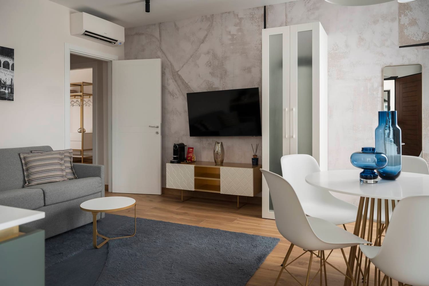 Detail of living area, Superior Apartment with Canal View