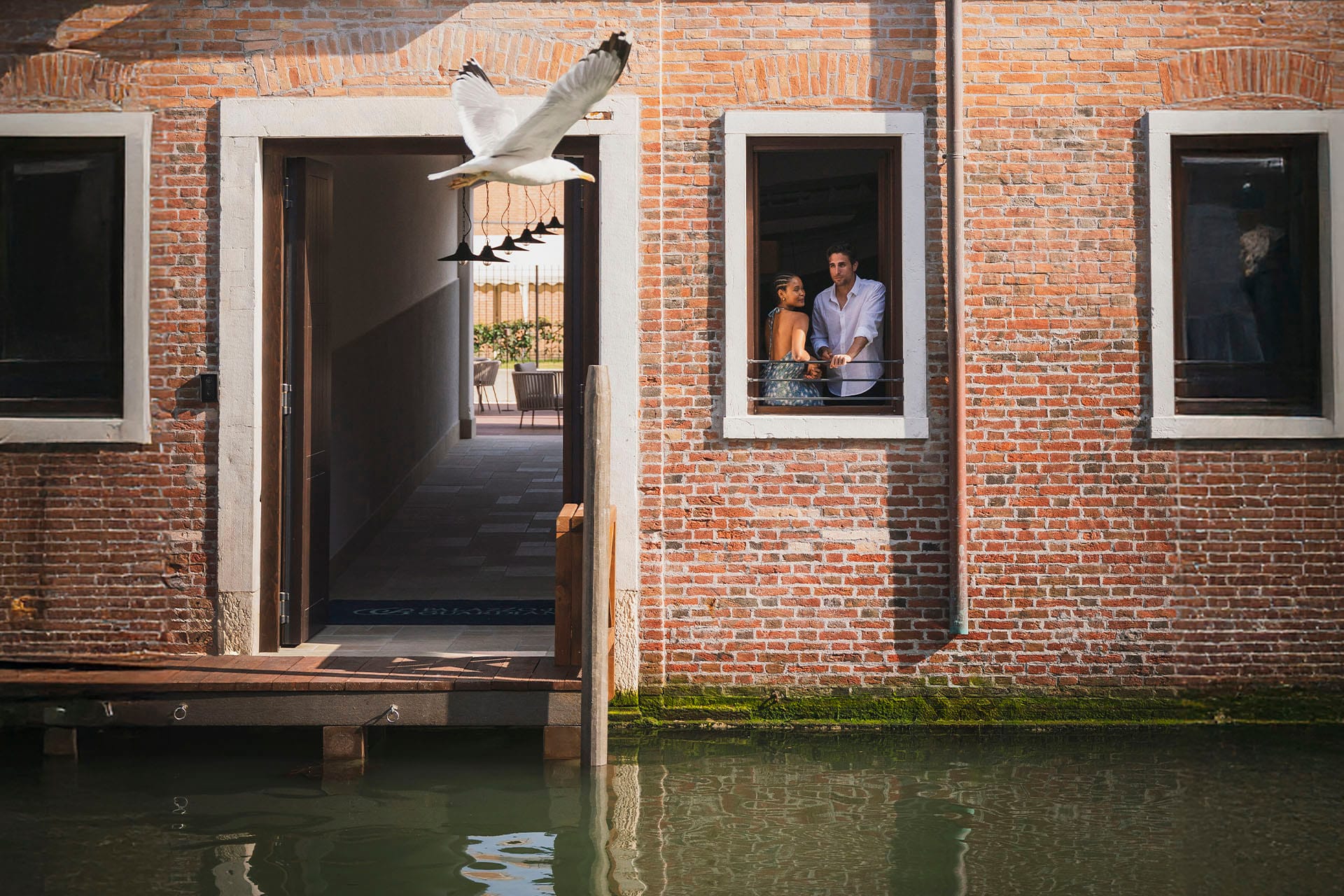 Classic Apartment with canal view, Palazzo dei Guardiani, Venice